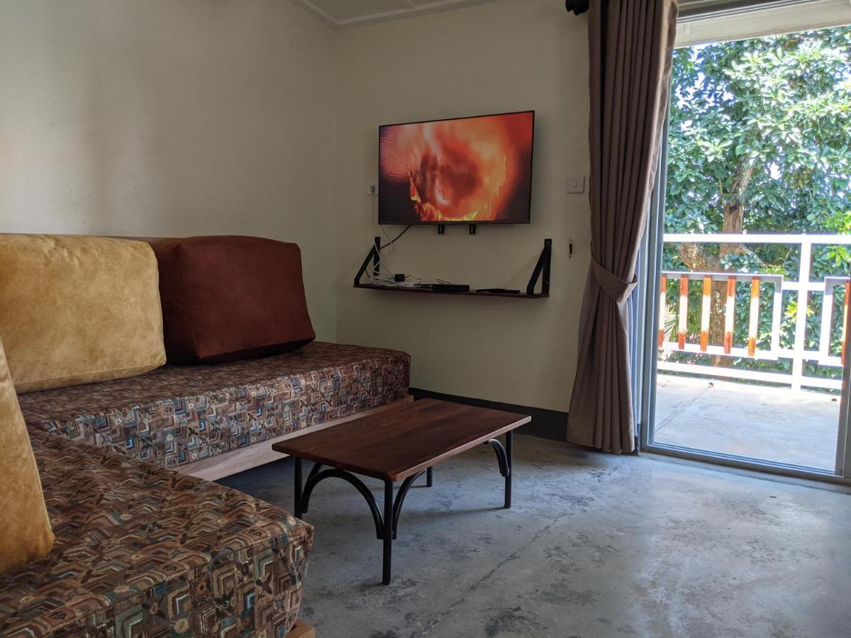 Dutchess Hotel And Restaurant Fort Portal 外观 照片
