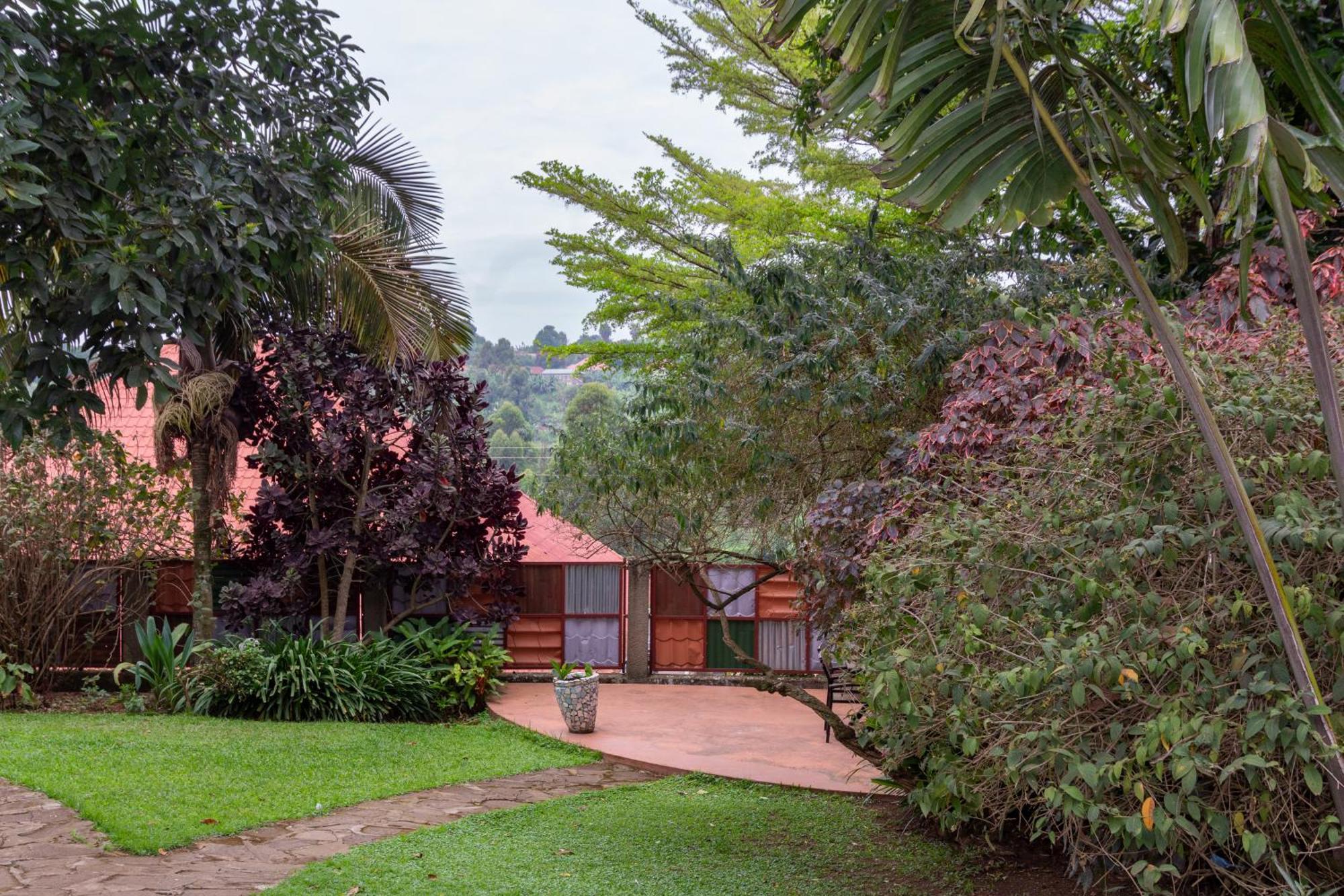 Dutchess Hotel And Restaurant Fort Portal 外观 照片