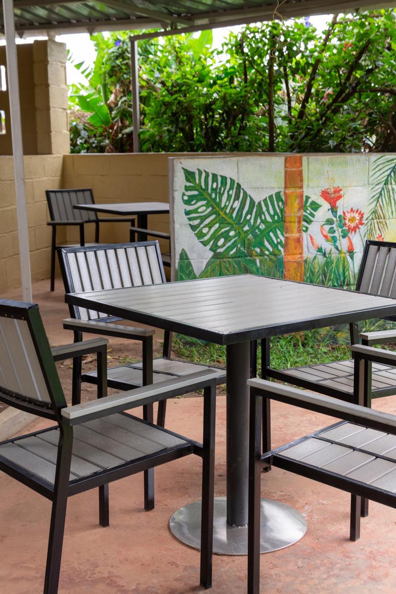 Dutchess Hotel And Restaurant Fort Portal 外观 照片