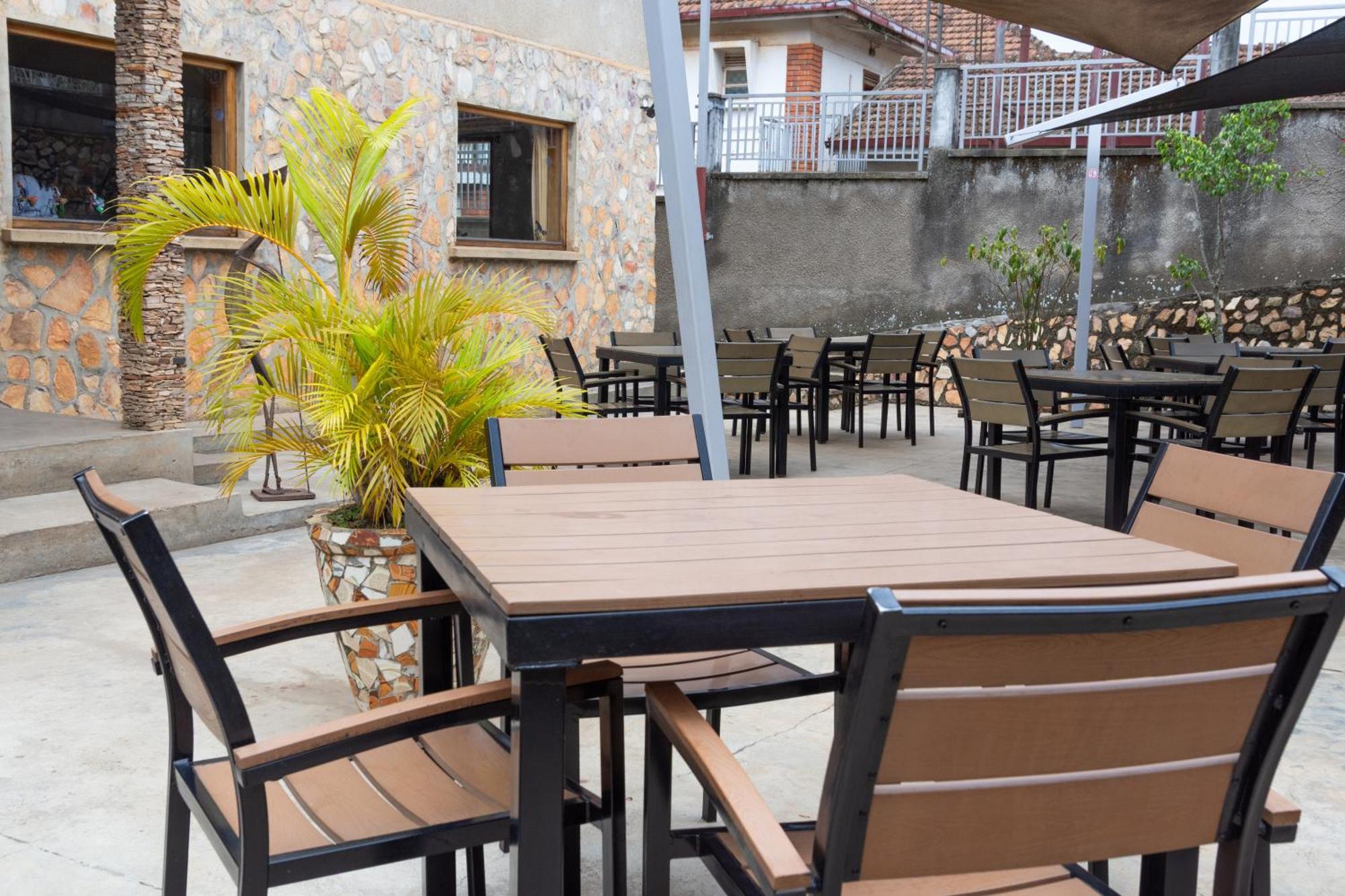 Dutchess Hotel And Restaurant Fort Portal 外观 照片