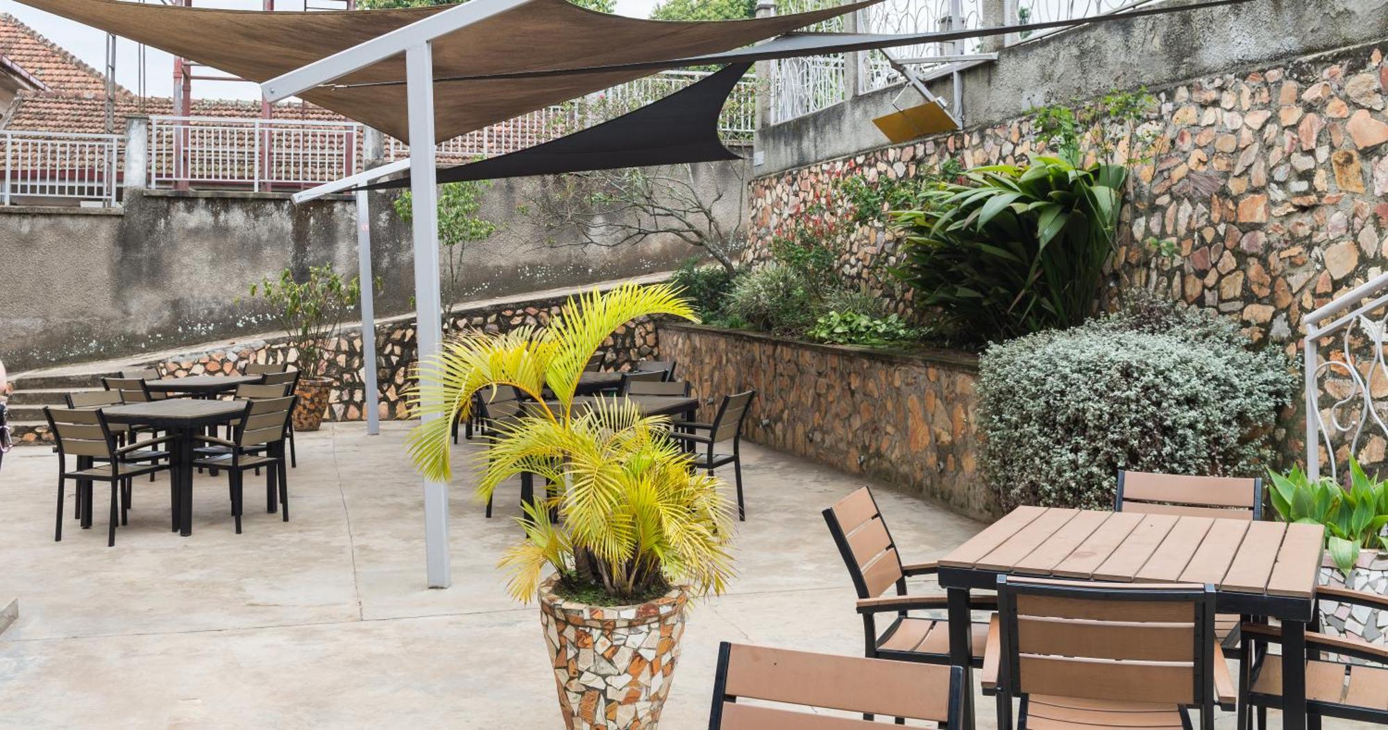 Dutchess Hotel And Restaurant Fort Portal 外观 照片