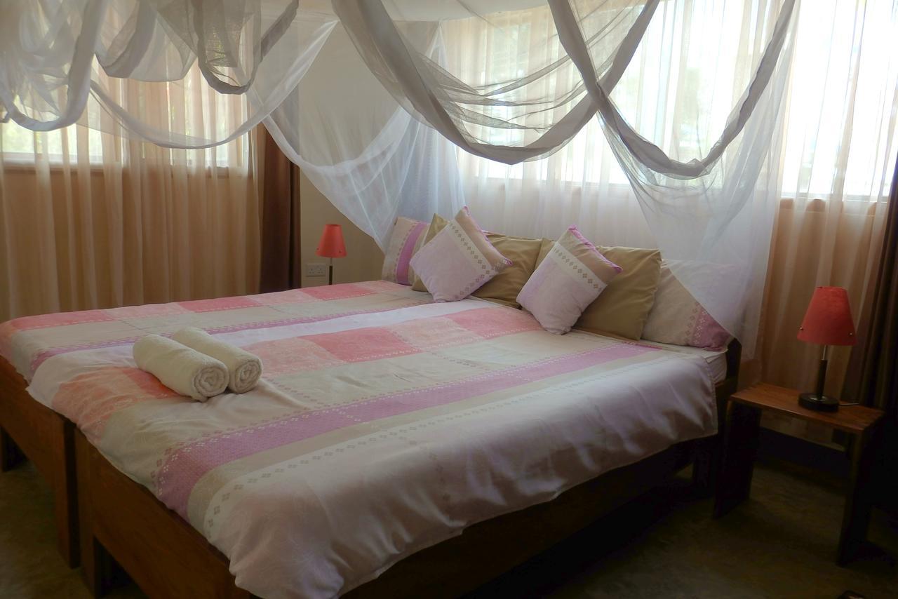 Dutchess Hotel And Restaurant Fort Portal 外观 照片